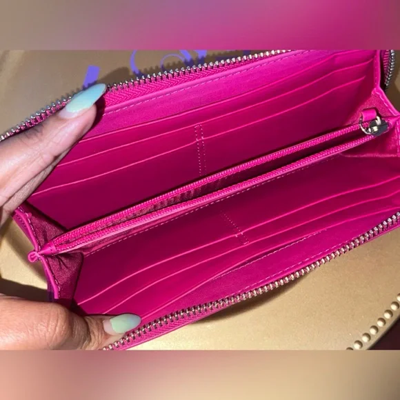 Coach Legacy Fuchsia Pink Leather Slim Zip-Around Wallet NWOT with dust bag Rare - Picture 3 of 15